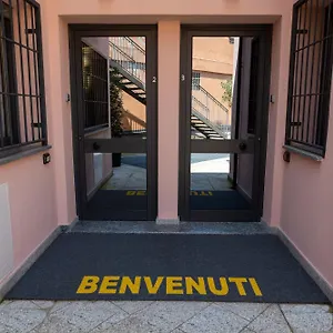 La Casa Sul Naviglio Di Debora Milano